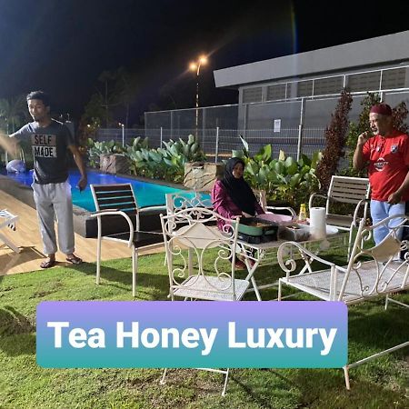 Tea Honey Luxury Malacca Exterior photo