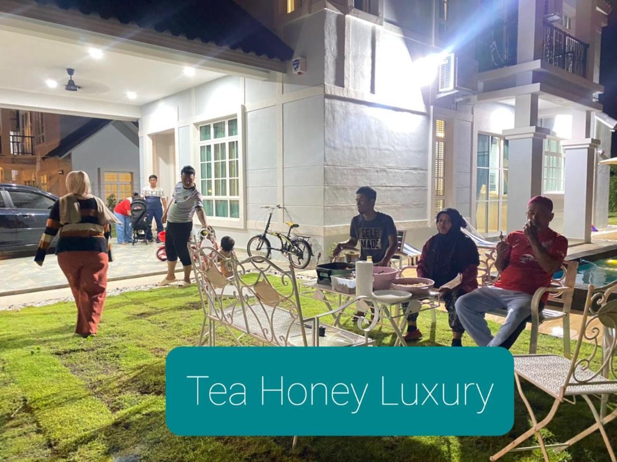 Tea Honey Luxury Malacca Exterior photo